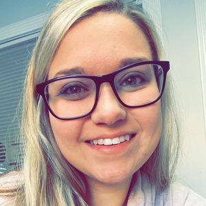 Meet your Posher, Tiffany